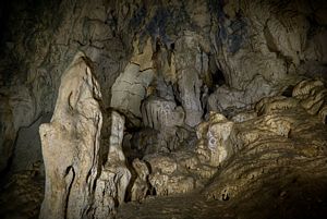 Cueva del Puente Cave